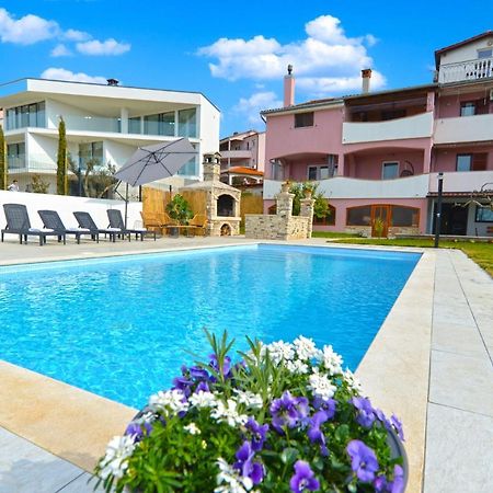 פולה Apartments Violete 742 מראה חיצוני תמונה