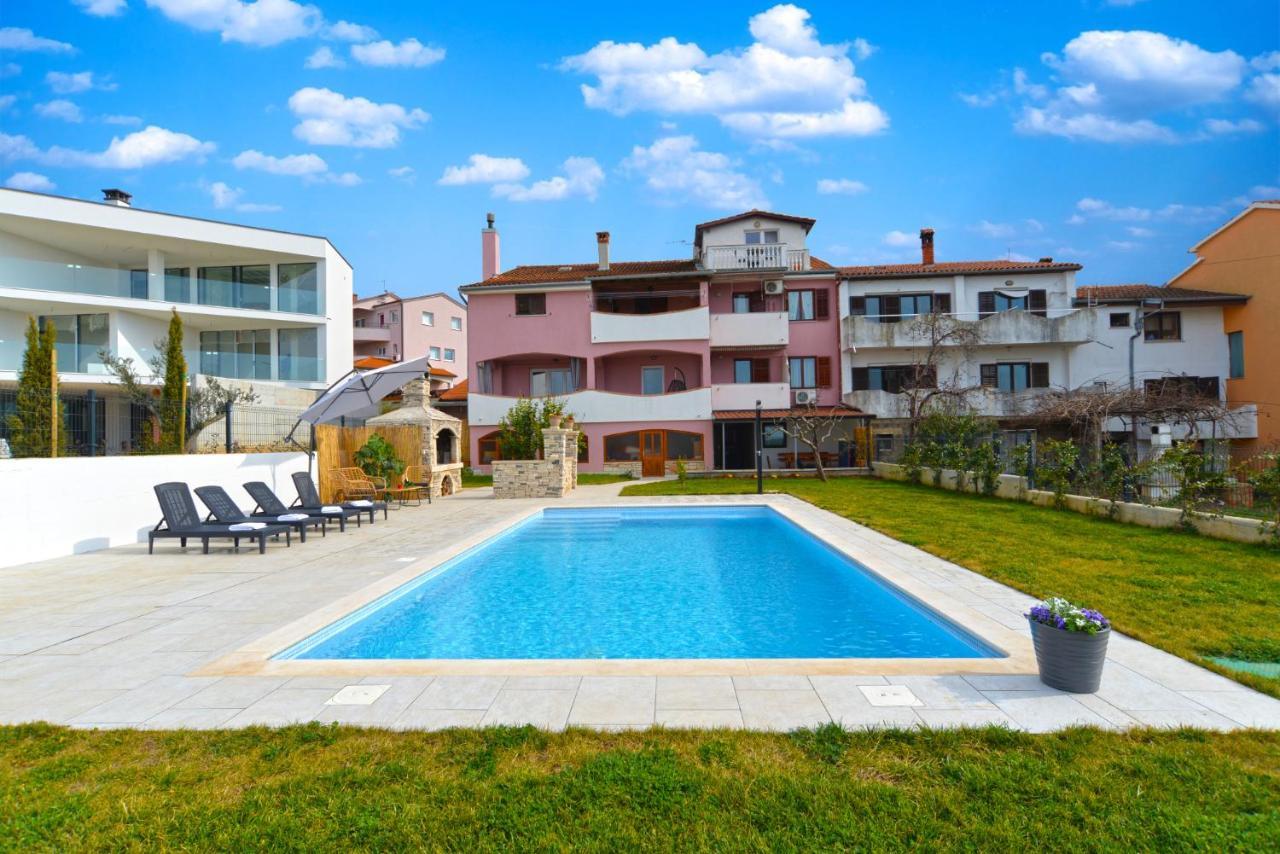 פולה Apartments Violete 742 מראה חיצוני תמונה