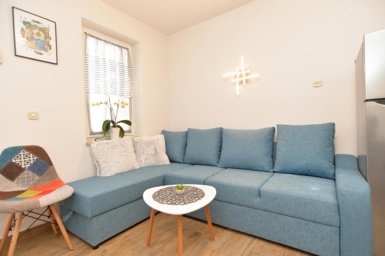 פולה Apartments Violete 742 מראה חיצוני תמונה