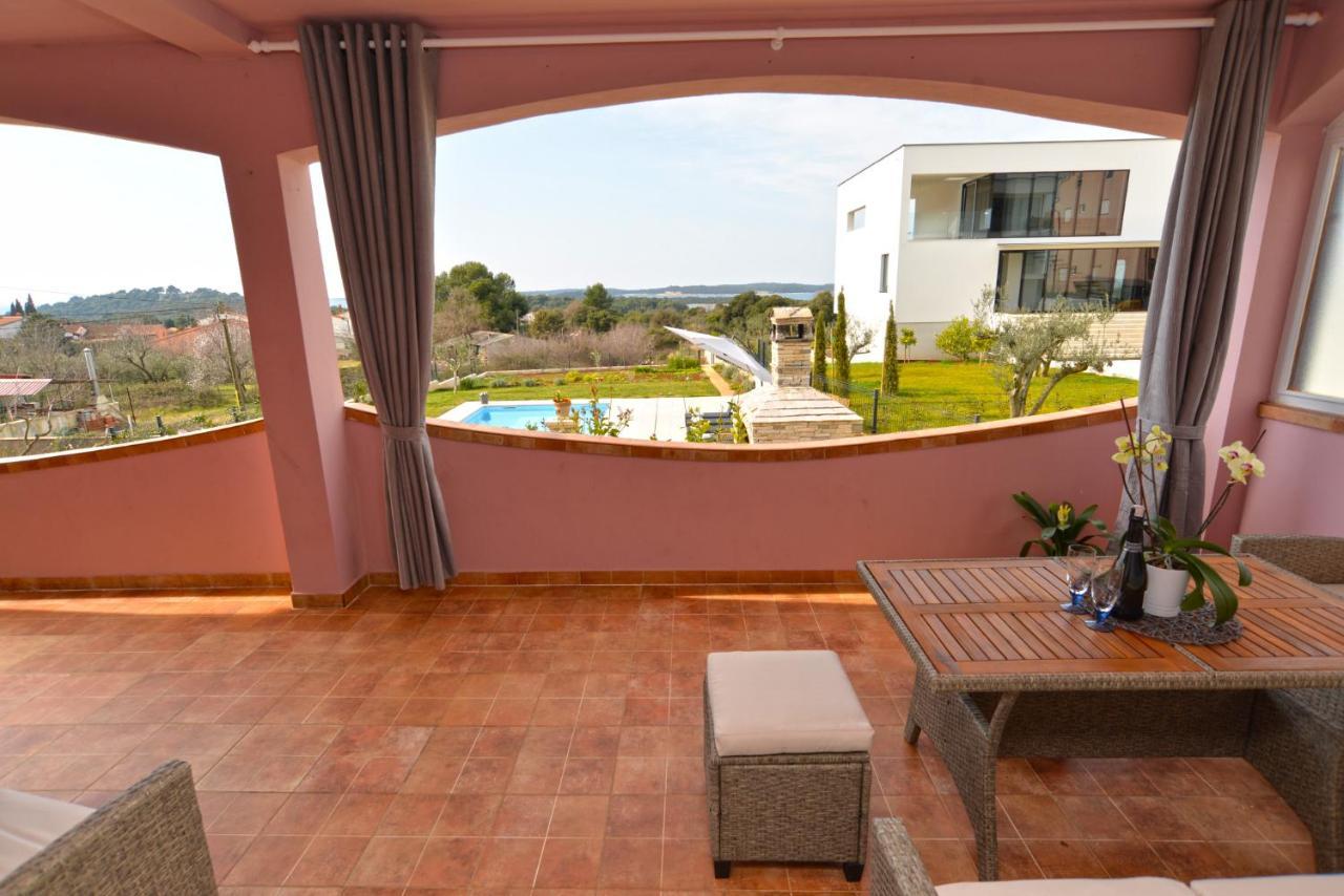 פולה Apartments Violete 742 מראה חיצוני תמונה