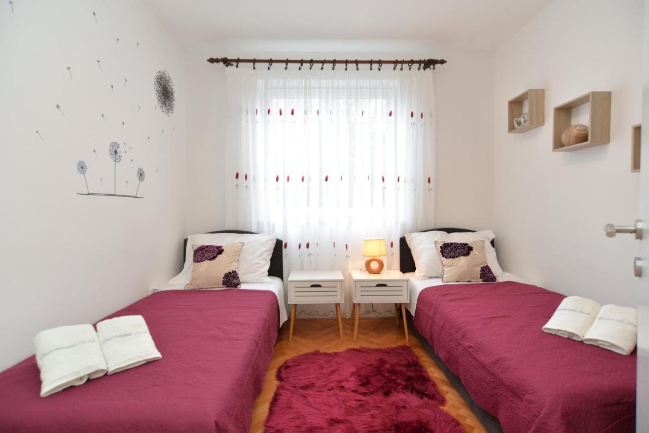 פולה Apartments Violete 742 מראה חיצוני תמונה
