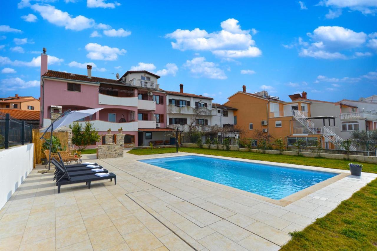 פולה Apartments Violete 742 מראה חיצוני תמונה